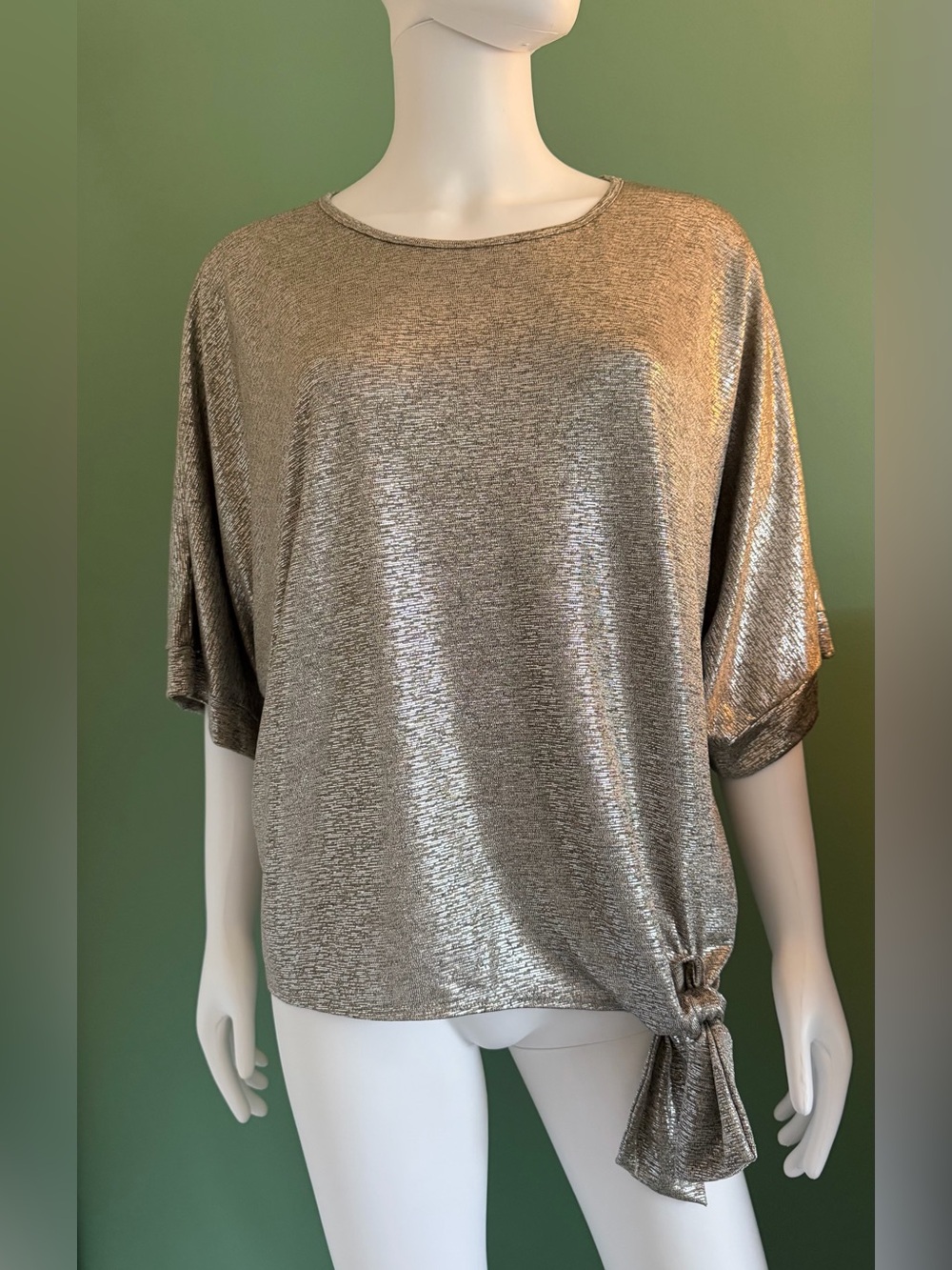 Kim & Cami Metallic Silver Dolman-Sleeve Knot Side Tee